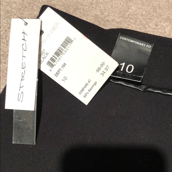 Amanda & Chelsea size 10 NWT black skirt, lined. - Picture 6 of 8